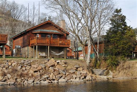 Pigeon Forge Riverfront Cabin Rental Convenient To Pigeon Forge Cabin