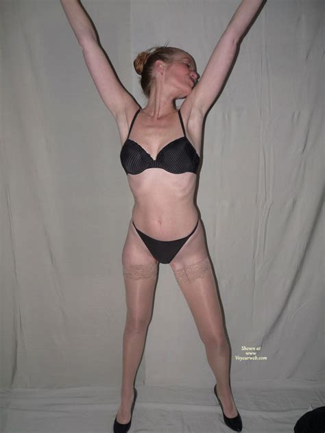 Nude Me Striptease April 2010 Voyeur Web