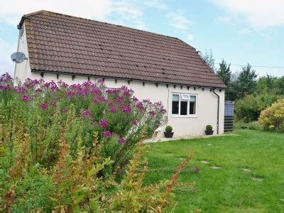 Advertised on may 12, 2019. Pond House Cottage - Swindon | Reviews and Information