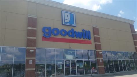 Every book you drop off will be put to good use. Goodwill Drop-off and Store - 12 Reviews - Thrift Stores ...