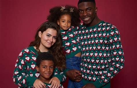 Voir les tendances les plus actuelles dans les vêtements pour femmes, chaussures et bijoux chez mornacia. Idées Robe pour noël, tenues et robe réveillon | Kiabi ...