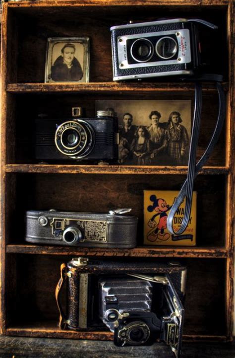 Vintage Cameras Vintage Cameras Old Cameras History Of Photography