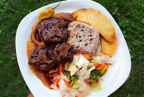 Juicy Jamaican Oxtail Recipe With Video Roxy Chow Down Recipe