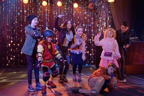 Adventures In Babysitting First Trailer For Th DCOM The Disney Blog