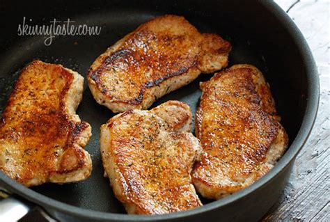 Making a perfect pork chop is completely easy. Pork Chops and Applesauce | Skinnytaste
