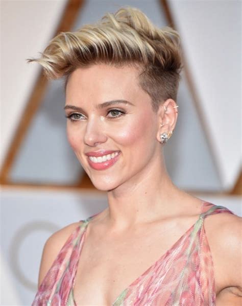 35 hottest female celebrities with short hair 2022