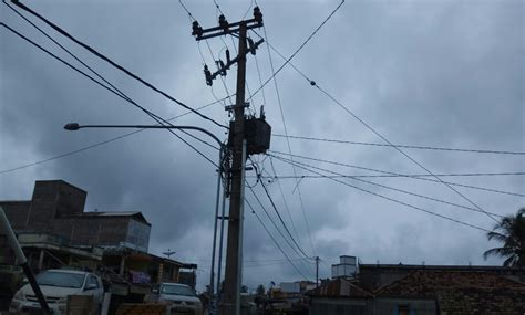 Jenis alat kelistrikan dan fungsinya merupakan salah satu bagian penting untuk memenuhi kebutuhan listrik rumah tangga. Listrik Spaning, Alat Rumah Tangga Banyak Yang Rusak ...
