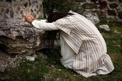 Jesus Praying In The Garden Center For Evangelists
