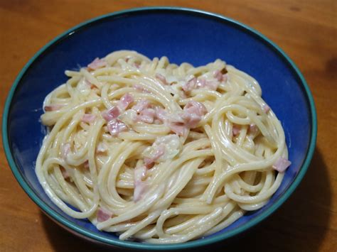 Spaghetti carbonara, one of the most famous pasta recipes of roman cuisine, made only with 5 spaghetti carbonara recipe is known all over the world. Bacon Spaghetti Carbonara
