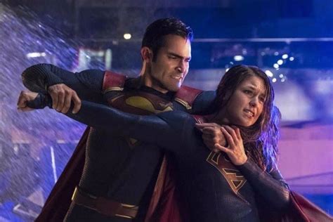 Supergirl Vs Superman En Las Nuevas Imágenes Del Final De La 2ª Temporada