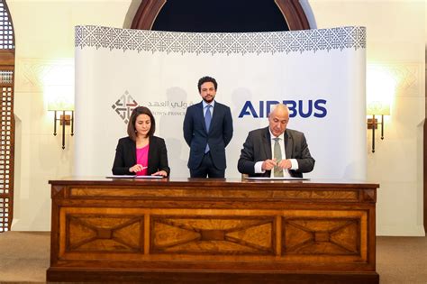 حدثنا سليمان بن عمر بن خالد الرقي. ولي العهد يشهد توقيع اتفاقية بين مؤسسة ولي العهد وإيرباص ...