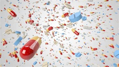 Ranitidine adalah obat yang digunakan untuk mengobati gejala penyakit tukak lambung dan tukak usus yang berfungsi mengurangi berbagai gejala yang akan muncul akibat kadar asam lambung yang terlalu tinggi. Ranitidin - Tribunnewswiki.com