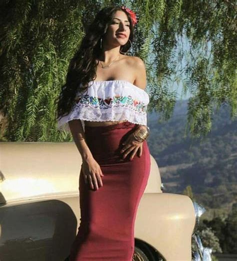 Pin By Addie S On Chicana Mexican Outfit Mexican Theme Party Outfit Fiesta Outfit