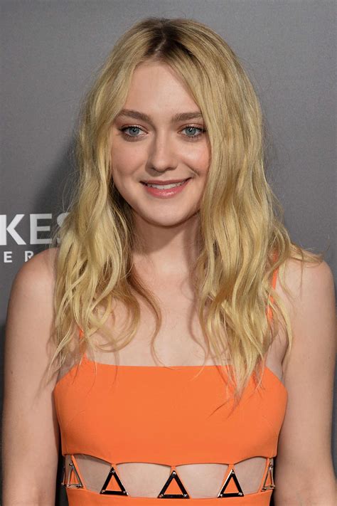 Dakota Fanning American Pastoral Premiere 16 Gotceleb