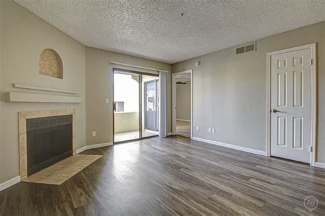 Browse our 42 apartments available, filter for amenities, view floor plans and more. 1, 2 & 3 Bedroom Apartments for Rent in Scottsdale, AZ