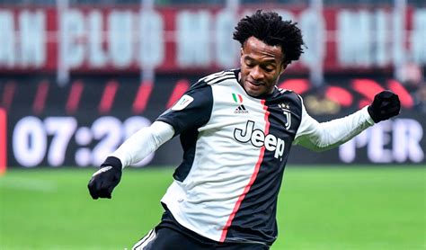 Juan guillermo cuadrado bello, né le 26 mai 1988 à necoclí (colombie), est un footballeur international colombien, évoluant actuellement au poste d'ailier droit et de latéral droit avec la. Juan Guillermo Cuadrado despierta interés en en Napoli ...