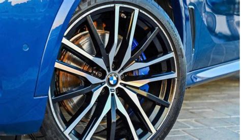 Roadshow editors pick the products and services we write about. BMW X5 Xdrive50i M sport 2020 | SKY BUSINESS