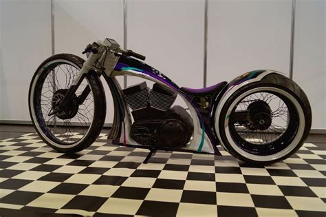 Lowriders, cruisers, choppers, motorized, remodel mountain bikes, custom builds. Custom Electric bike E-DYNAMIC from RODER custom bikes ...