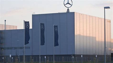 Weitere Kurzarbeit Und Produktionsstopps Bei Daimler Pilatustoday