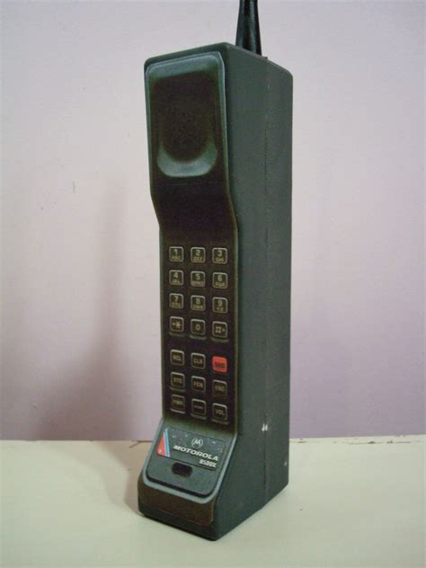 Vintage Style Brick Cell Mobile Phone Toy Prop Motorola