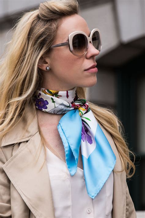 Pin By Manuela Begler On My Style Silk Scarf Style Chic Scarves Ways To Wear A Scarf