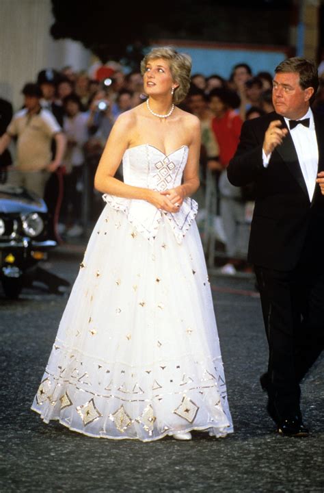 Princess Diana's 60 most iconic looks on what would have been her 60th ...
