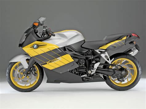 Owners manual and service book. StockMotos: BMW K1200S 2005-2008