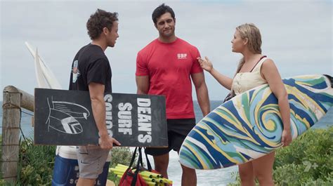 Home And Away Spoilers Ziggy And Dean Kiss At Bellas Exhibition