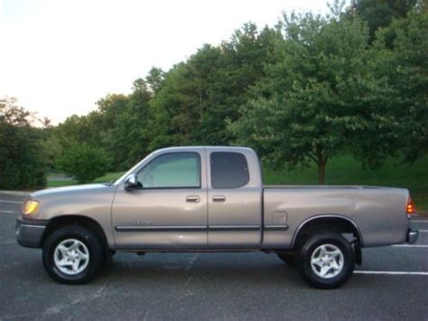 From the cars.com expert editorial team. Buy used 2000 Toyota Tundra SR5 Extended Cab Pickup 4-Door 4.7L in Perth Amboy, New Jersey ...