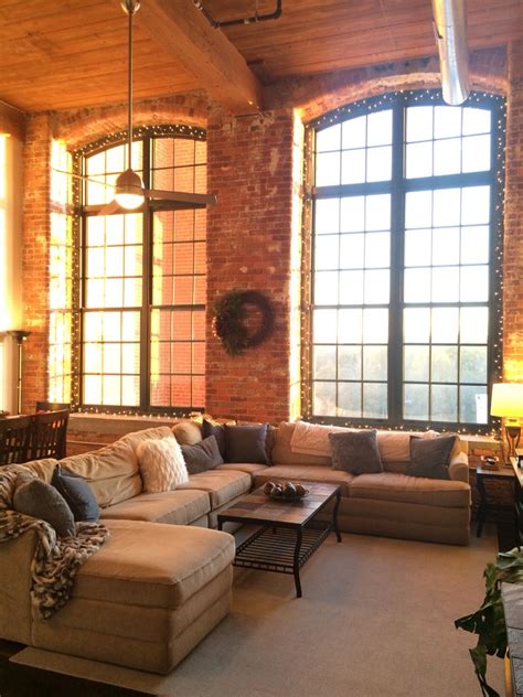 Loft Apartment Exposed Brick High Ceilings Arch Windows Stained