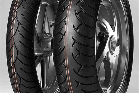 Metzeler roadtec interact z8 tire review. Get Metzeler tyre info on your mobile | MCN