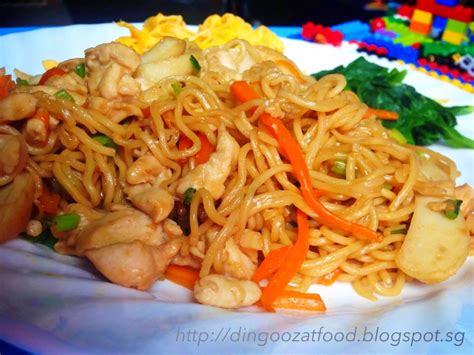 miki s food archives chinese style fried noodle with chicken fillet 中式鸡柳炒面