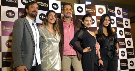 La actriz paisa encarnará a 'janeth', una de las nuevas protagonistas de la exitosa producción, que estrena en la noche de este lunes en caracol televisión. Canal Caracol estrena el lunes 8 de julio "Las muñecas de ...