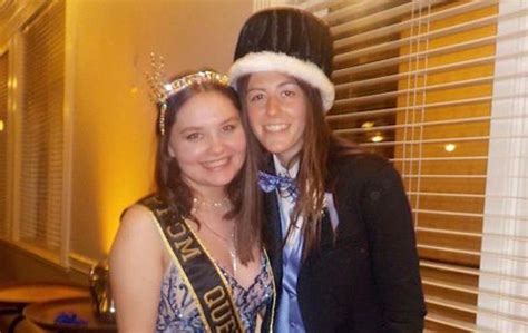 Watch Ohio Lesbian Couple Crowned High School Prom King And Queen