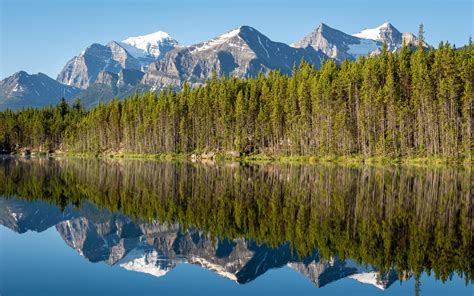 Download Wallpaper 3840x2400 Forest Mountains Snow Lake Reflection