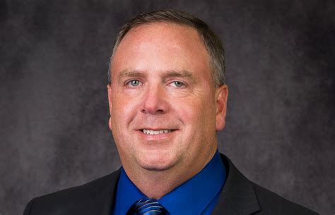 Farmers trust & savings bank is prepared to meet your personal and business banking and lending needs from our office in spencer. Farmers Trust And Savings Bank Announces New President ...