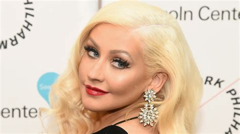 Christina Aguilera S Reaction To Kylie Jenner S Dirrty Costume Is The Seal Of Approval It