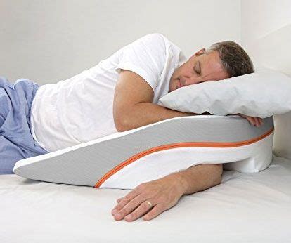 It's important to learn how to choose the best pillow for back sleepers, stomach or side sleepers, and how to properly sleep on a pillow so that your spine is in. Avoid tossing and turning while you slumber by placing ...