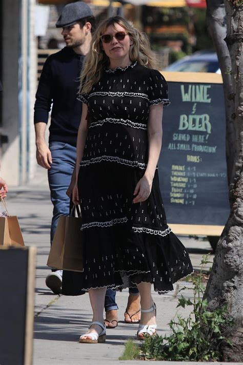 Kirsten called on her rodarte designer friends laura and kate mulleavy to create a custom gown for the photo shoot directed by sofia coppola for w's annual directors issue. Pregnant KIRSTEN DUNST Shopping at Pergolina in Toluca ...