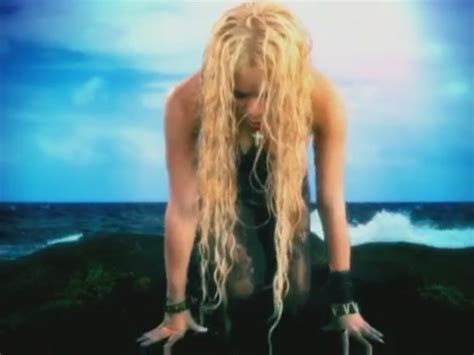 Whenever Wherever Music Video Shakira Image 29140050 Fanpop