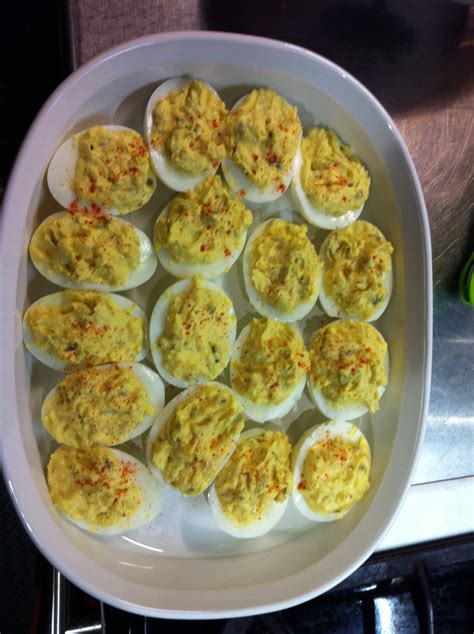 In a medium size bowl, beat eggs, sour cream, water, and salt and pepper until fluffy. Paula Dean Deviled Eggs! | Paula deen recipes, Appetizer ...
