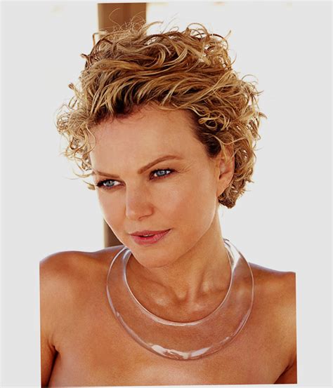 15 best short wavy bob haircuts. Short Hairstyles For Round Faces 2016 Tips With Picture ...