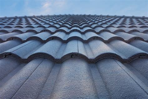 Why You Should Choose The Best Roofing Material For Your Luxury Home