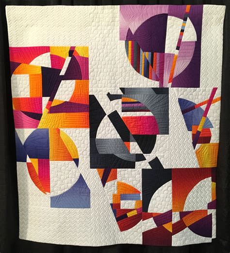 20 modern quilts from the 2018 Modern Quilt Showcase | Abstract art quilt, Modern quilts, Modern 