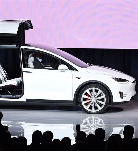 Elon Musk Launches Teslas New Winged Model X Suv 30092015 Sputnik