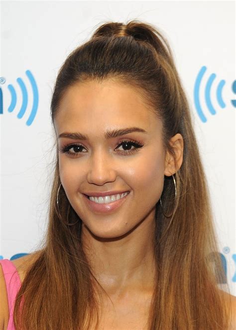 Jessica Alba Shares Her Favourite Makeup Products On Snapchat Beautycrew