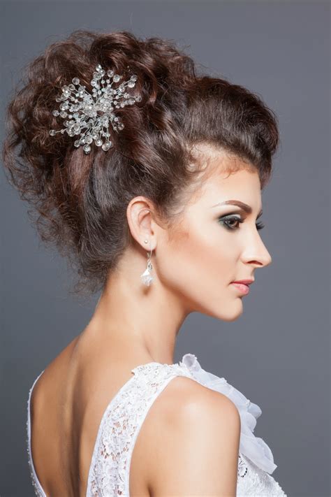 Wedding Hairstyles You Ll Absolutely Want To Try Mom Fabulous