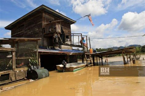 Pada sebelah petang suhu udara memanas hingga +28.+29°c, titik embun: DIALOG RAKYAT: Lebih ramai mangsa banjir di Terengganu ...