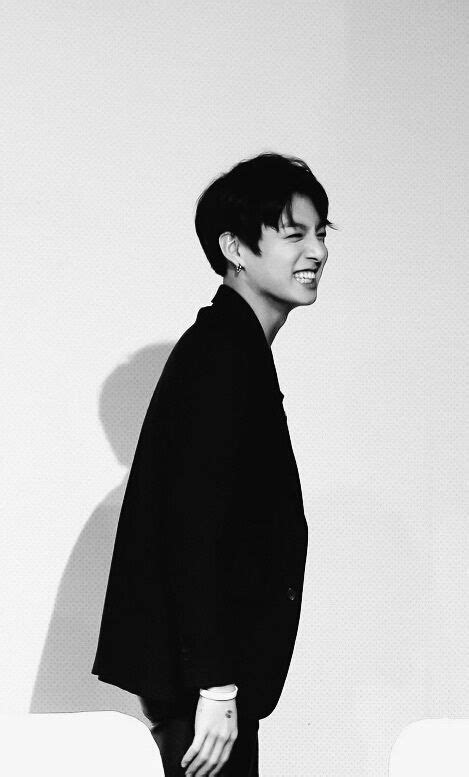 Trendy bts taehyung aesthetic wallpaper black 27+ Ideas di ...