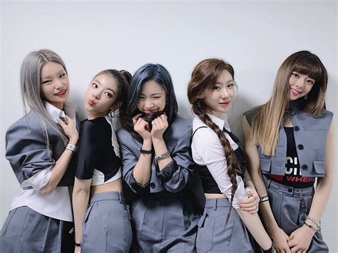 It's pro moment only for midzy (reddit.com). JYP「ITZYカムバック準備中、日程後日発表」 - デバク